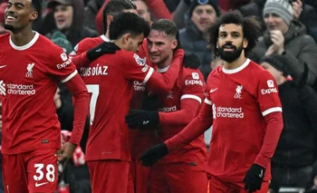 Alexis anota su primer tanto en Liverpool y Enzo consigue su estreno goleador en Premier con doblete