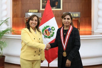 La presidenta peruana Boluarte y la fiscal general Benavides. 