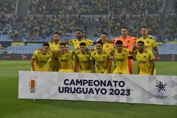 El equipo de Peñarol que jugó la semifinal