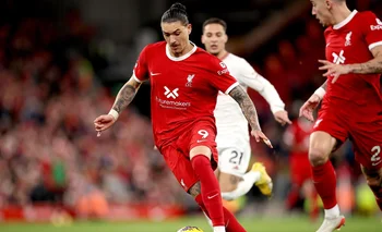 Darwin Núñez vuelve a jugar con Liverpool