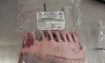 Carne ovina con hueso para exportar.