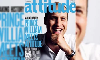 "Haciendo historia: el Principe Guillermo se reune con <i>Attitude</i>" dice la portada de la revista.<br>