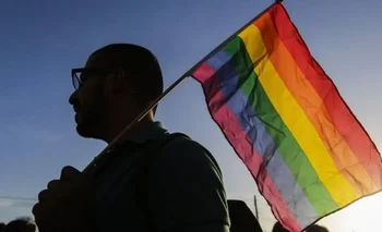 La bandera arco iris se volvió un símbolo internacional de la comunidad LGBT.