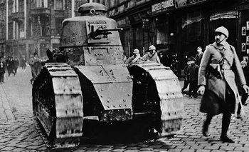 Los tanques FT siguieron usándose después de la Primera Guerra Mundial, e inspiraron diseños similares en países como Italia y la Unión Soviética.