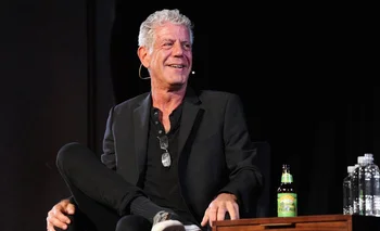 (FILES) In this file photo taken on October 07, 2017 Chef  Anthony Bourdain speaks onstage   at New York Society for Ethical Culture in New York City.    Food author and travel host Anthony Bourdain has committed suicide while traveling in France, according to the television network CNN for which he took viewers around the world for his show "Parts Unknown." He was 61. / AFP / GETTY IMAGES NORTH AMERICA / Craig Barritt