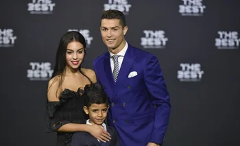 Cristiano Ronaldo con Georgina Rodriguez y su hijo