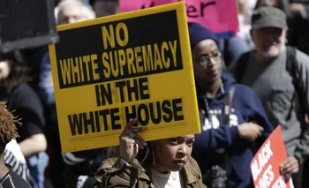 La lucha racial generó una ola de protestas en la Casa Blanca.<br>