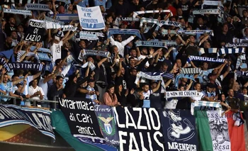 Los hinchas de Lazio protagonizaron un escándalo que recorrió el mundo